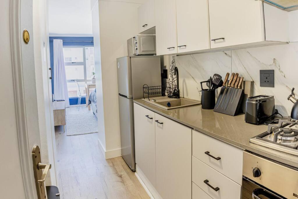 Appartement & Sea View Facing Japanese Styled Le Cap